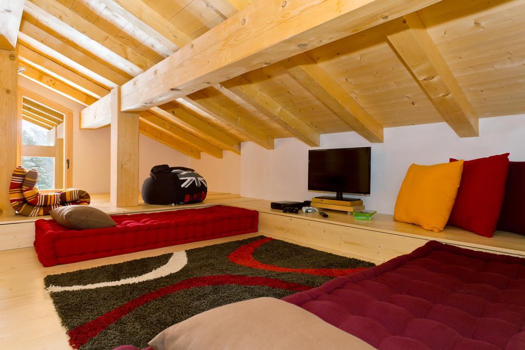 Chalet Isabelle Mountain Lodge 5 Star 5 Bedroom En Suite Sauna Jacuzzi Chamonix Rum bild