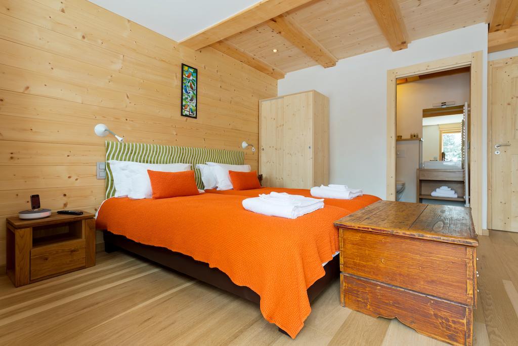 Chalet Isabelle Mountain Lodge 5 Star 5 Bedroom En Suite Sauna Jacuzzi Chamonix Exteriör bild